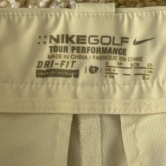 Nike Golf  - Tour Performance, Dri-Fit White Shorts - Size 0 - Picture 5 of 8